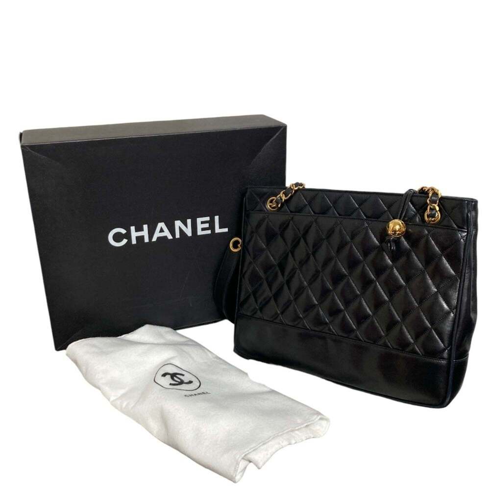 CHANEL Black Lambskin Leather Shoulder Bag - Picture 1 of 16